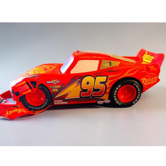 Disney Parks Cars Lightning McQueen Popcorn Bucket Lights Sounds 2026 - In Hand